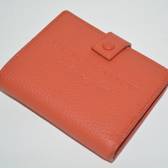 NWT BURBERRY  SOFT LEATHER LAKESIDE BI - FOLD WALLET - Picture 5 of 9